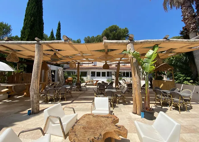 Auberge Des Pins Bandol