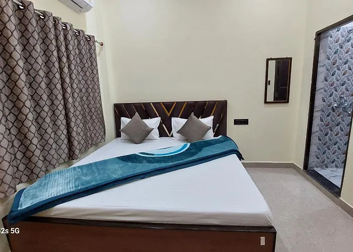 Narayani Paying Guest House Varanasi