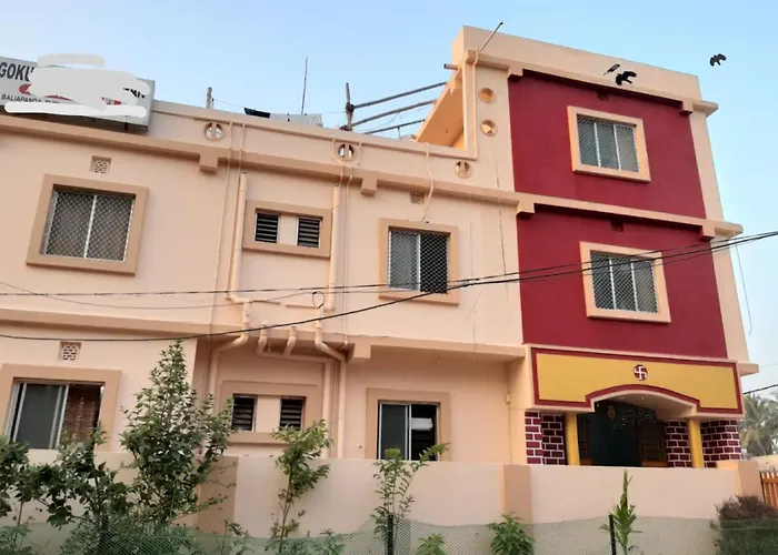 Goroomgo Gokul Anand Bhawan Puri
