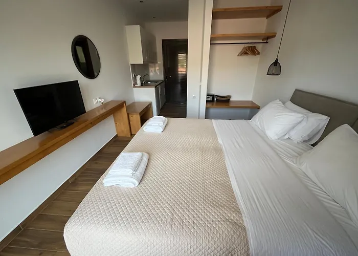 Golden Evelyn Aparthotel Agia Paraskevi 