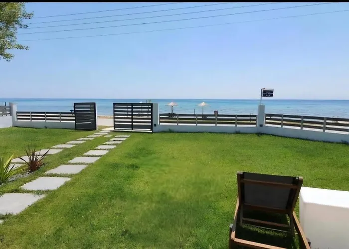 Thea Suites Galini Nea Kallikrateia