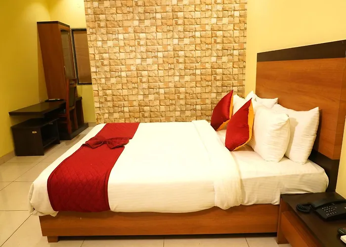 Sri Brundavan Grand Inn Anakapalle