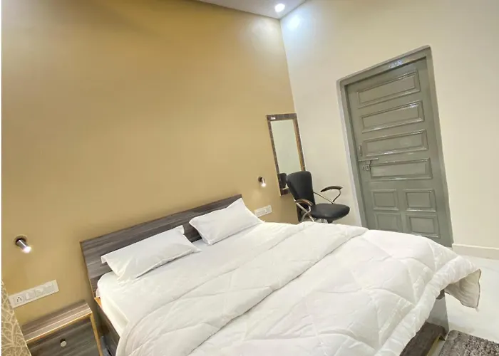 Rudraksha Inn Varanasi