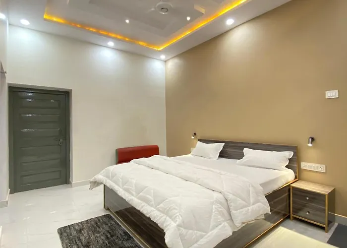 Rudraksha Inn Varanasi