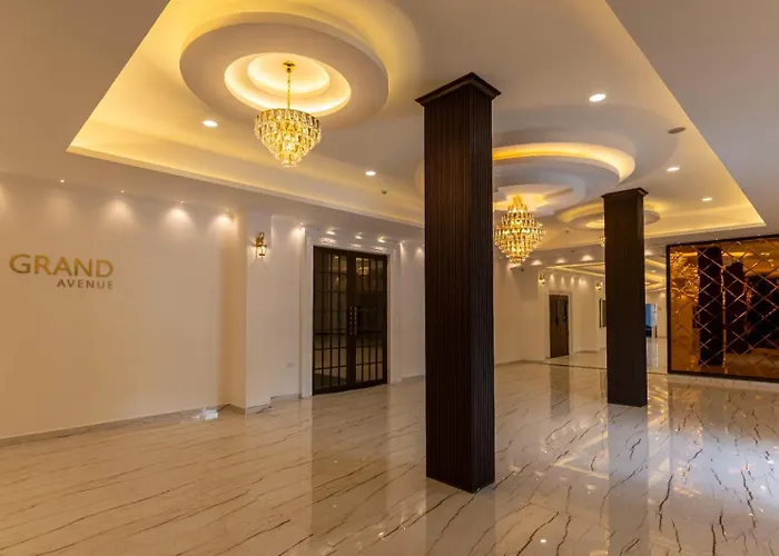 Eden Garden Convention Centre Hotel Adur