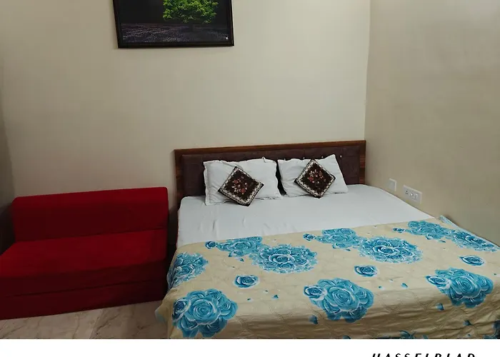 Radhe Shyam Niketan Hotel Vrindavan