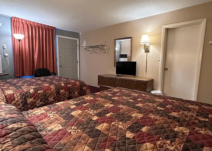 Pamola Motor Lodge Millinocket