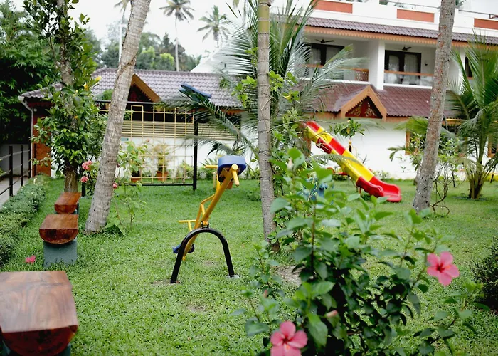 Lagoona Beach Resort, Kovalam