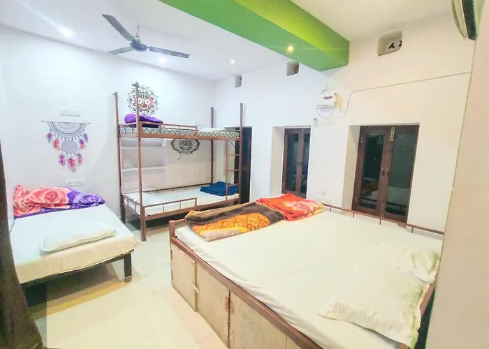 Banaras Paying Guest House Varanasi