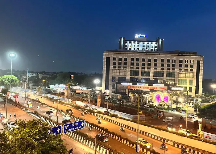 Western Blu Delhi 
