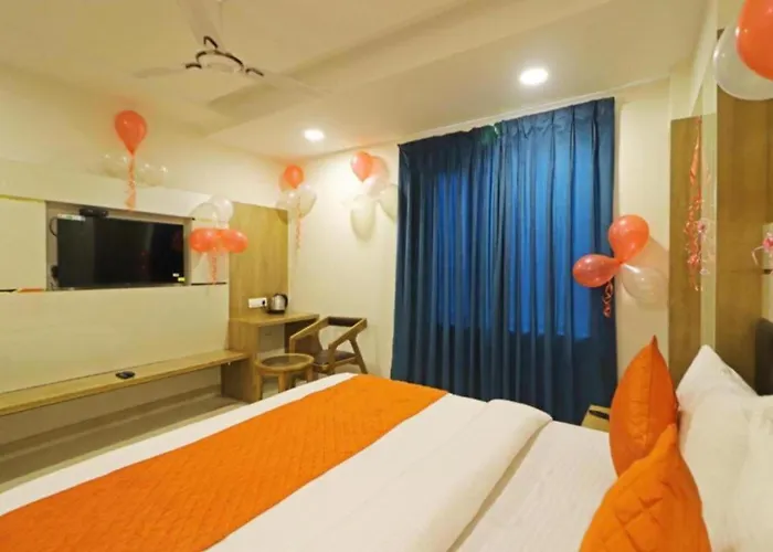 Hotel Ambience -5 Mints Walk From Railway Station New Delhi