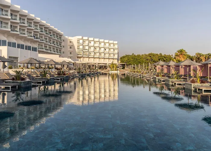 Cali Resort & Spa Designed For Adults By Louis Hotels Peyia