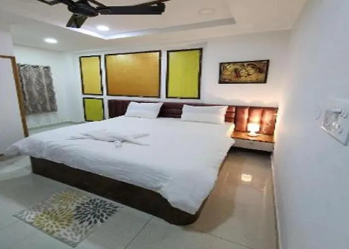 Hotel Viraaj Suites Telangana Lingampalli