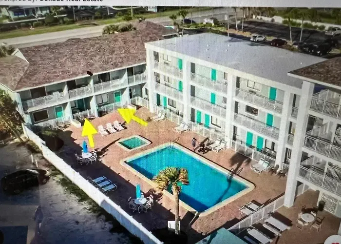 Coastal Waters 103 Aparthotel New Smyrna Beach