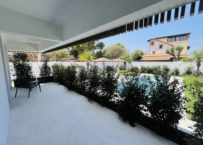 Marina Boutique Rooms Carini
