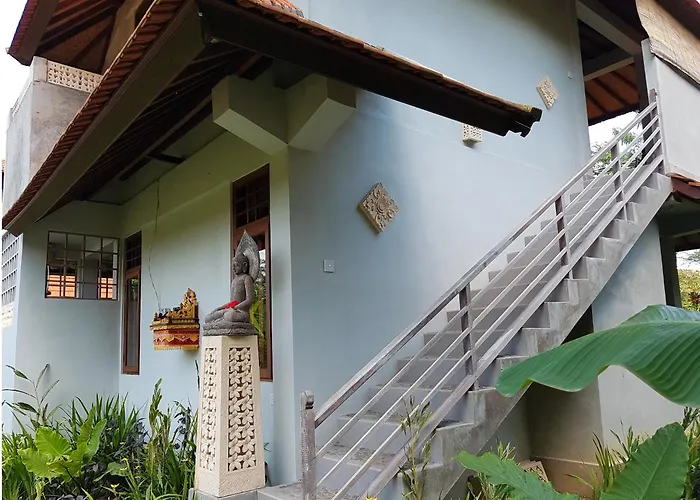 Santra Putra Guesthouse At Karja Art Space Ubud 