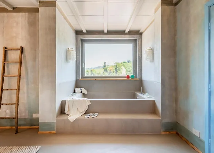 Asilo In Barolo Hotel