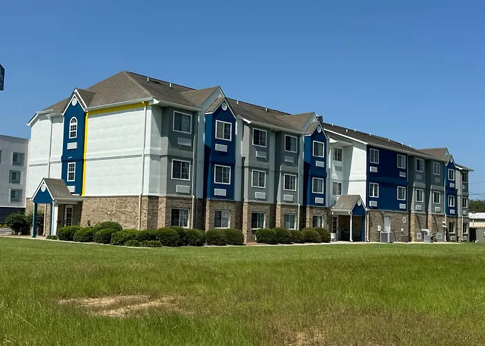 Microtel Inn & Suites By Wyndham Albertville