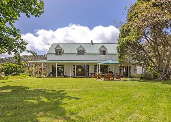 Jacaranda Lodge Coromandel