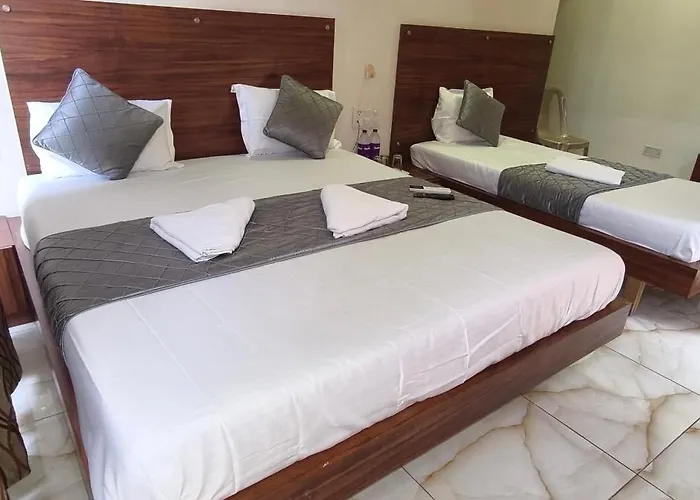 Hotel Sky Dwarka 