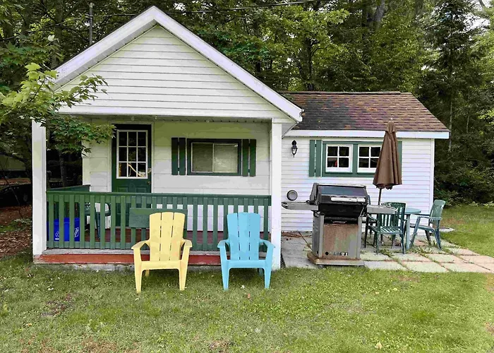 High Falls Bay Cottages, Camping & Waterpark Bracebridge