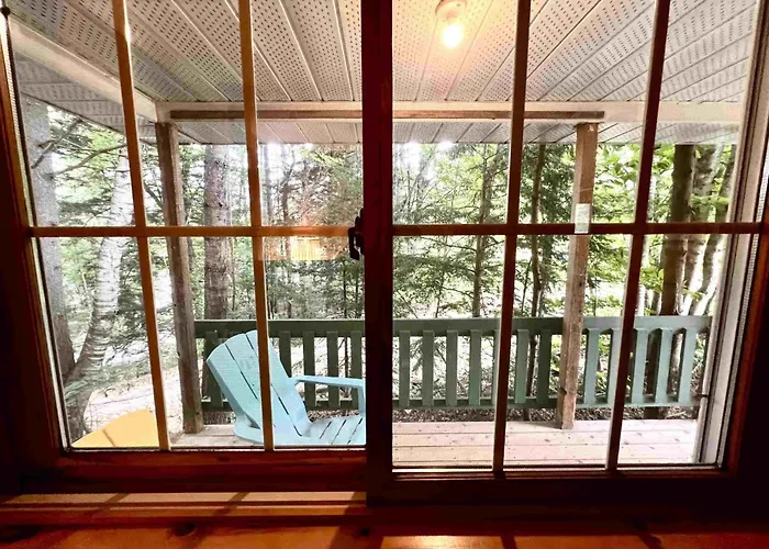 High Falls Bay Cottages, Camping & Waterpark Bracebridge