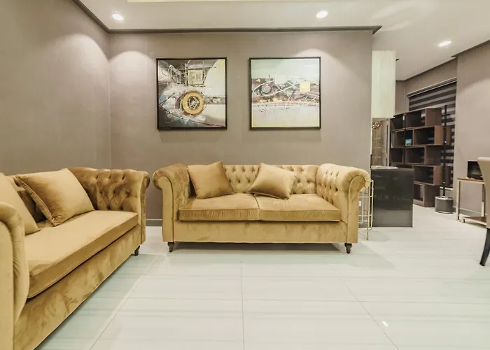 Robertson Hotel Naga 