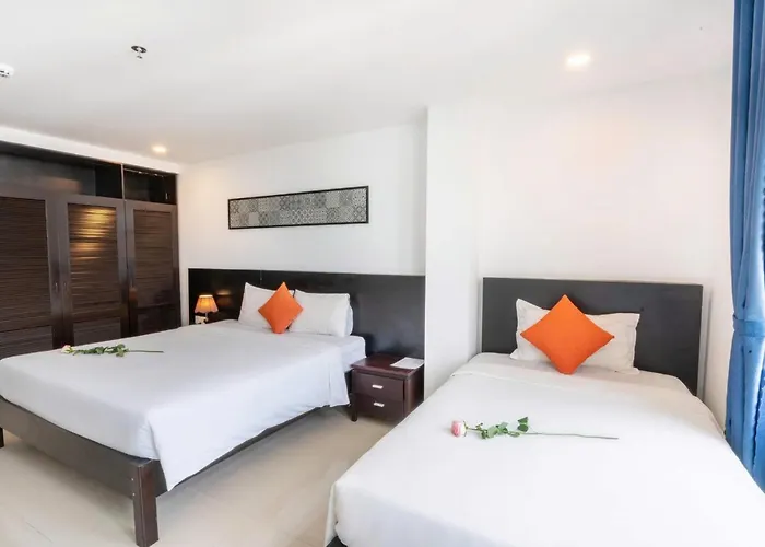 Queen Palace Sea View Hotel Đà Nẵng