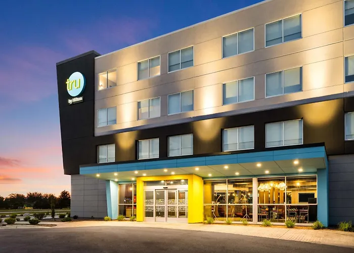 Tru By Hilton Wisconsin Dells Hotel Lake Delton