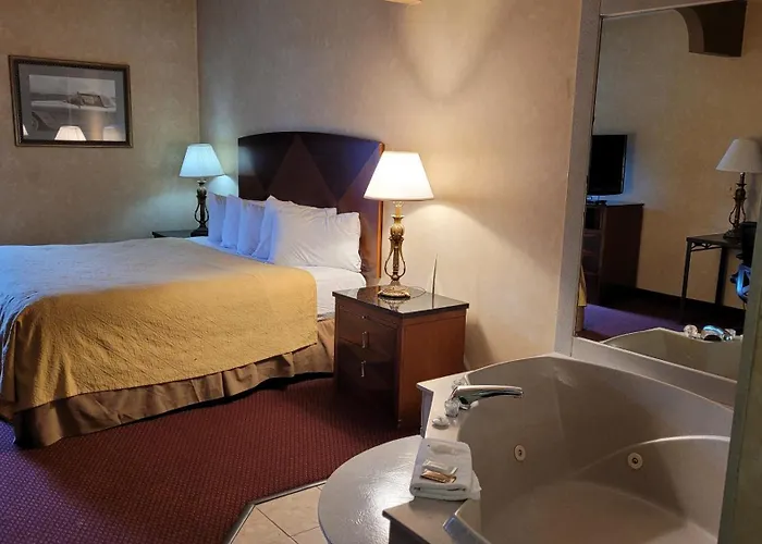 Victory Suites Warren