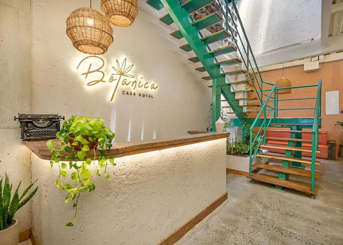 Botánica Casa Hotel Manila by HOUSY Medellín