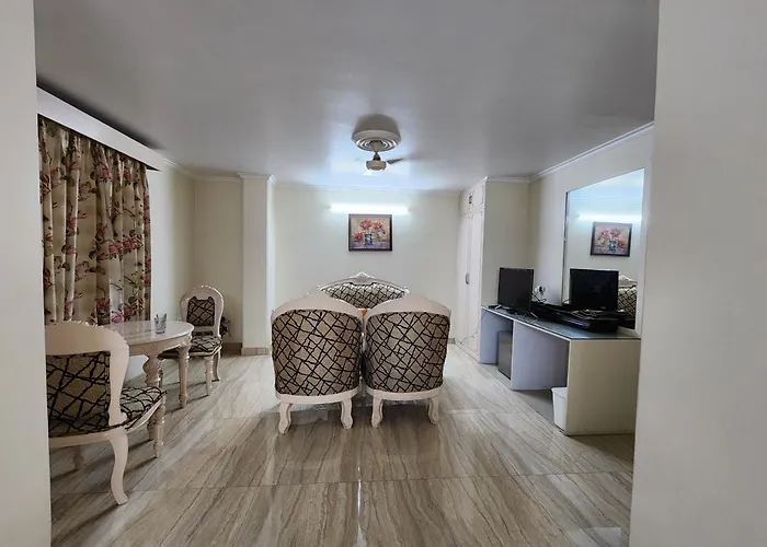 Hotel Mayur Deluxe Meerut