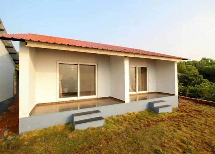 Sea King Beach Resort Ganpatipule