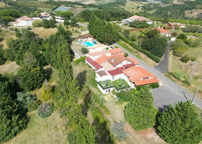 Logis Des Cretes De Pignols Hotel Moissac