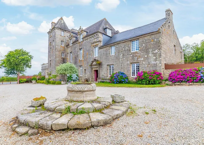 Hotel Manoir de Moëllien, The Originals Relais  à Plonévez-Porzay