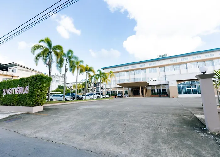 Chumphon Gardens Hotel