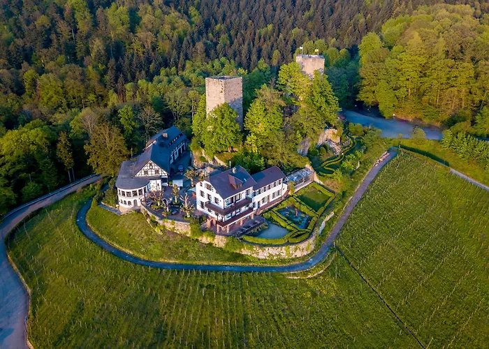 Burg Windeck ***S Hotel Buehl 