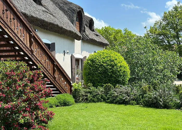 The Houses Of History - Anno 1830 Tihany
