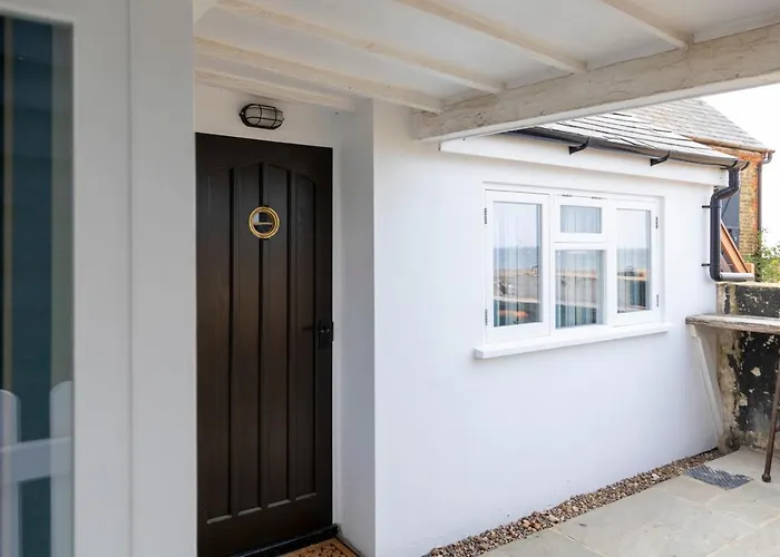 Stag Cottage, Sea Wall Whitstable