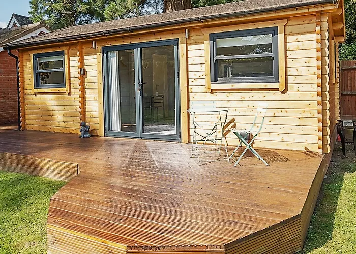 Tilehouse Lodge Denham 