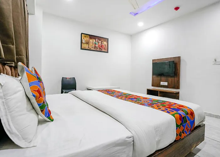 Fabhotel Rose Palace - Vesu Surat