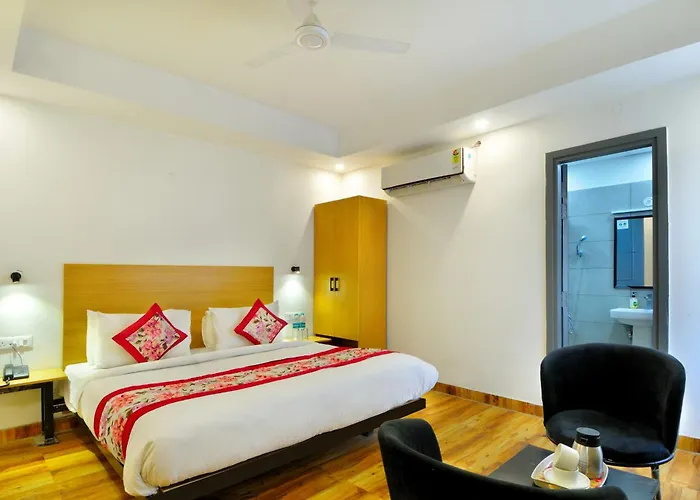 Hotel Emporio Near New Delhi Railway Station