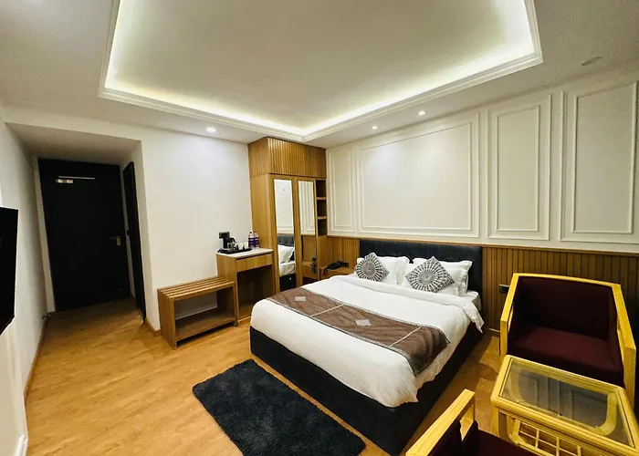 Hotel Pine Heritage Patnitop