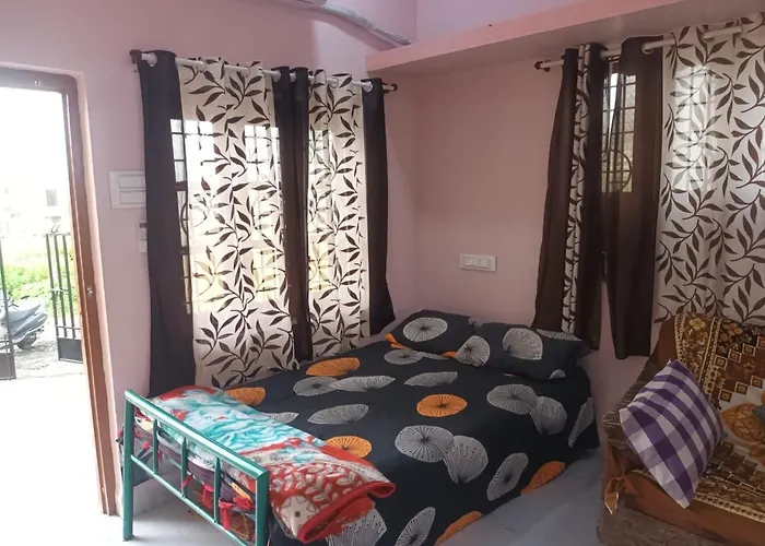 Swami'S Yatri Nivas Hotel Akalkot