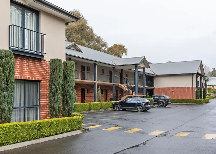 Springs Mittagong Hotel