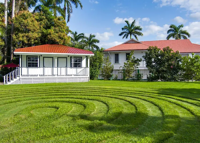Harbour View Boutique Hotel & Wellness Retreat Belize City
