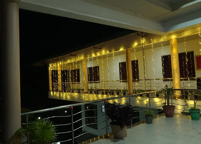 Ac Mist Hotel Munnar
