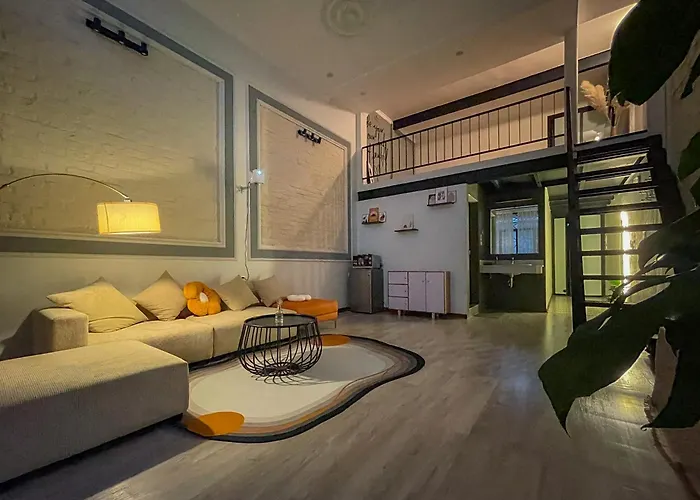 Zeus Living - Old Quater Homestay Hanoi