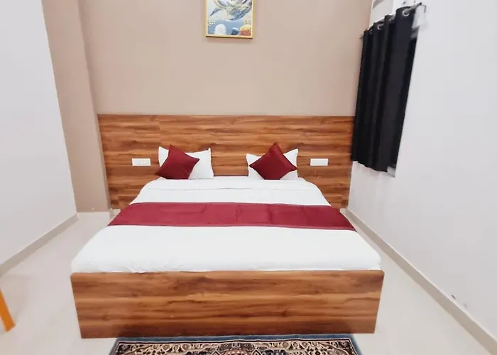 Hotel Mero Vrindavan - Luxury Stay