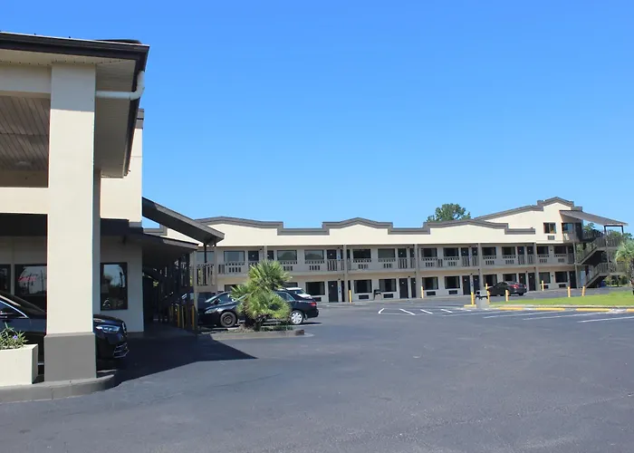 Riverfront Inn Conway